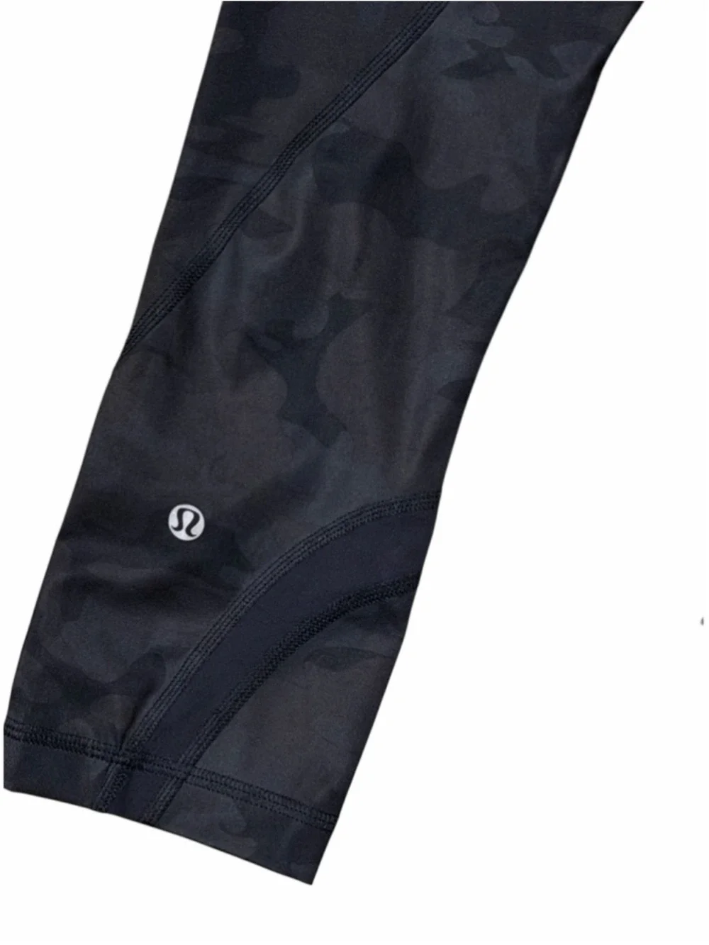 Lululemon Athletica Black Camouflage Cropped Leggings